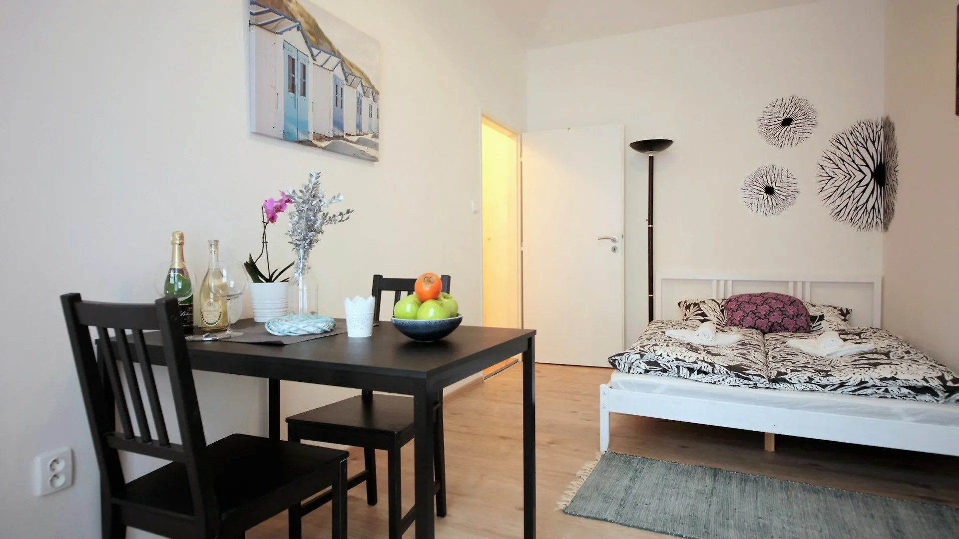 Residence Vita Nejedleho Prag Lejlighed